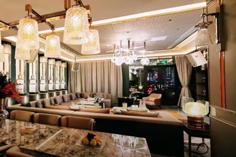 柳州夜场新机遇 职场转型点亮人生舞台